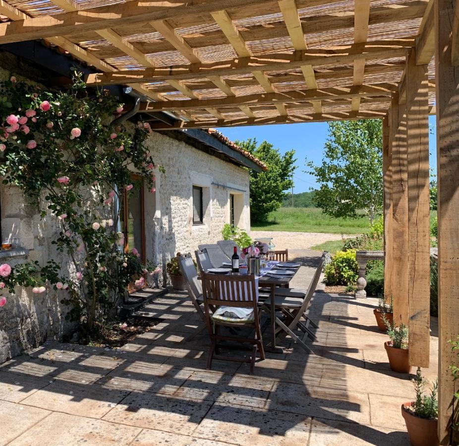 Chez Sarrazin Villa Brossac Exterior foto