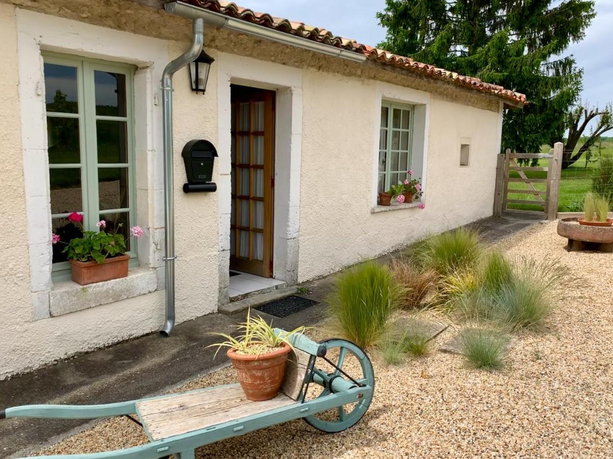 Chez Sarrazin Villa Brossac Exterior foto