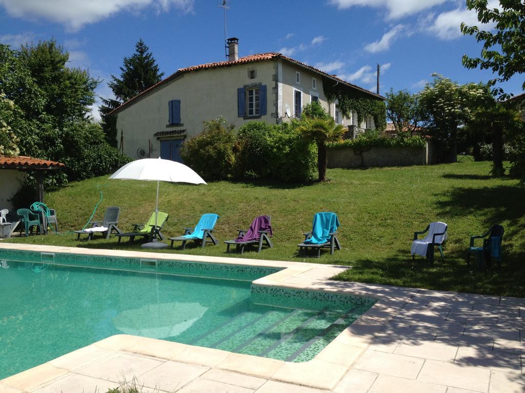Chez Sarrazin Villa Brossac Exterior foto