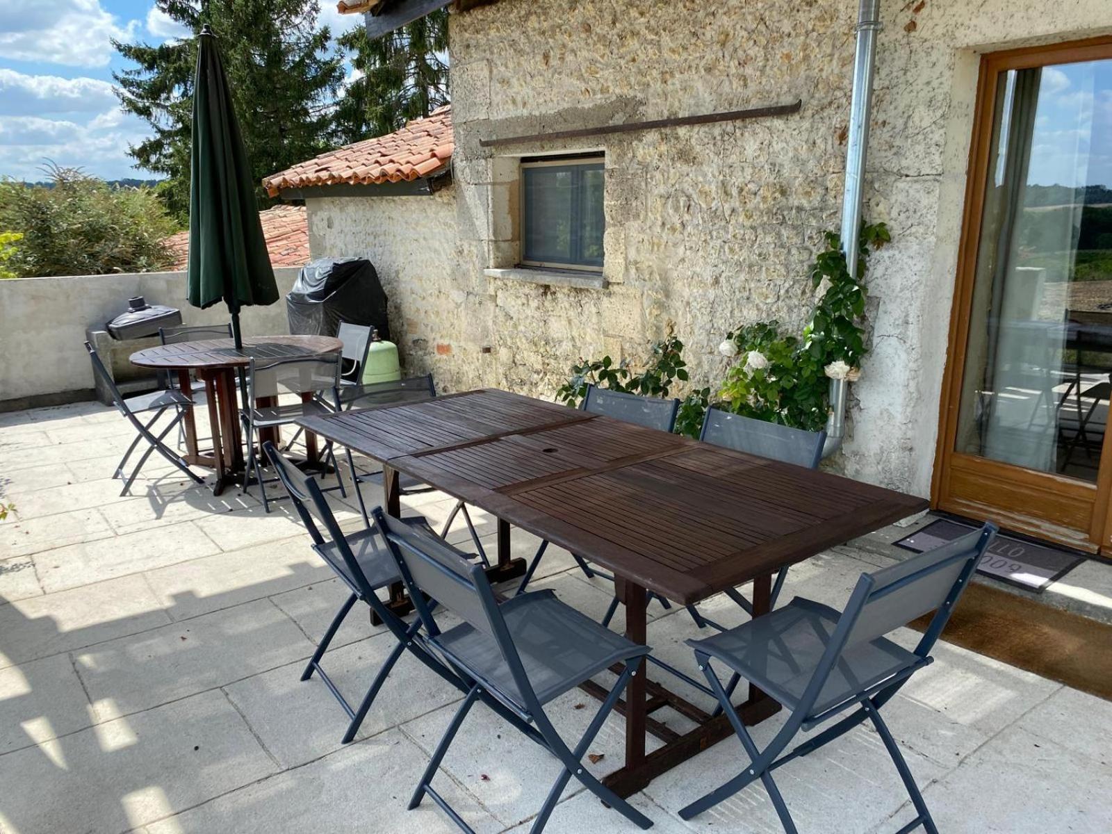 Chez Sarrazin Villa Brossac Exterior foto