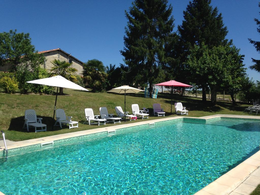 Chez Sarrazin Villa Brossac Exterior foto