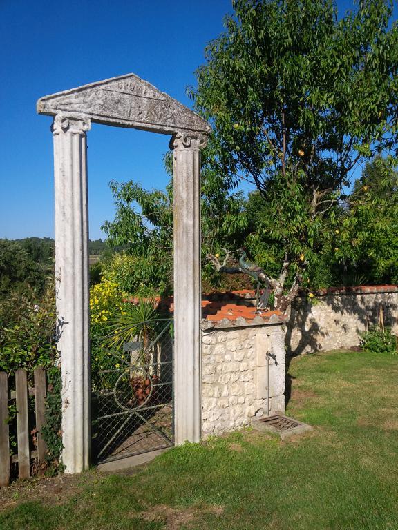 Chez Sarrazin Villa Brossac Exterior foto